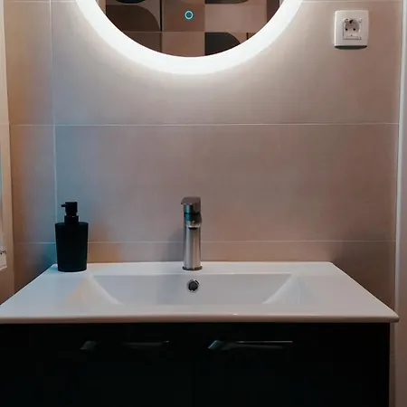 Toni Apartman *