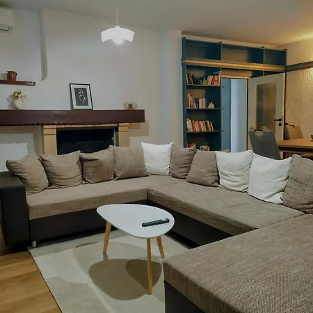 Toni Apartman *